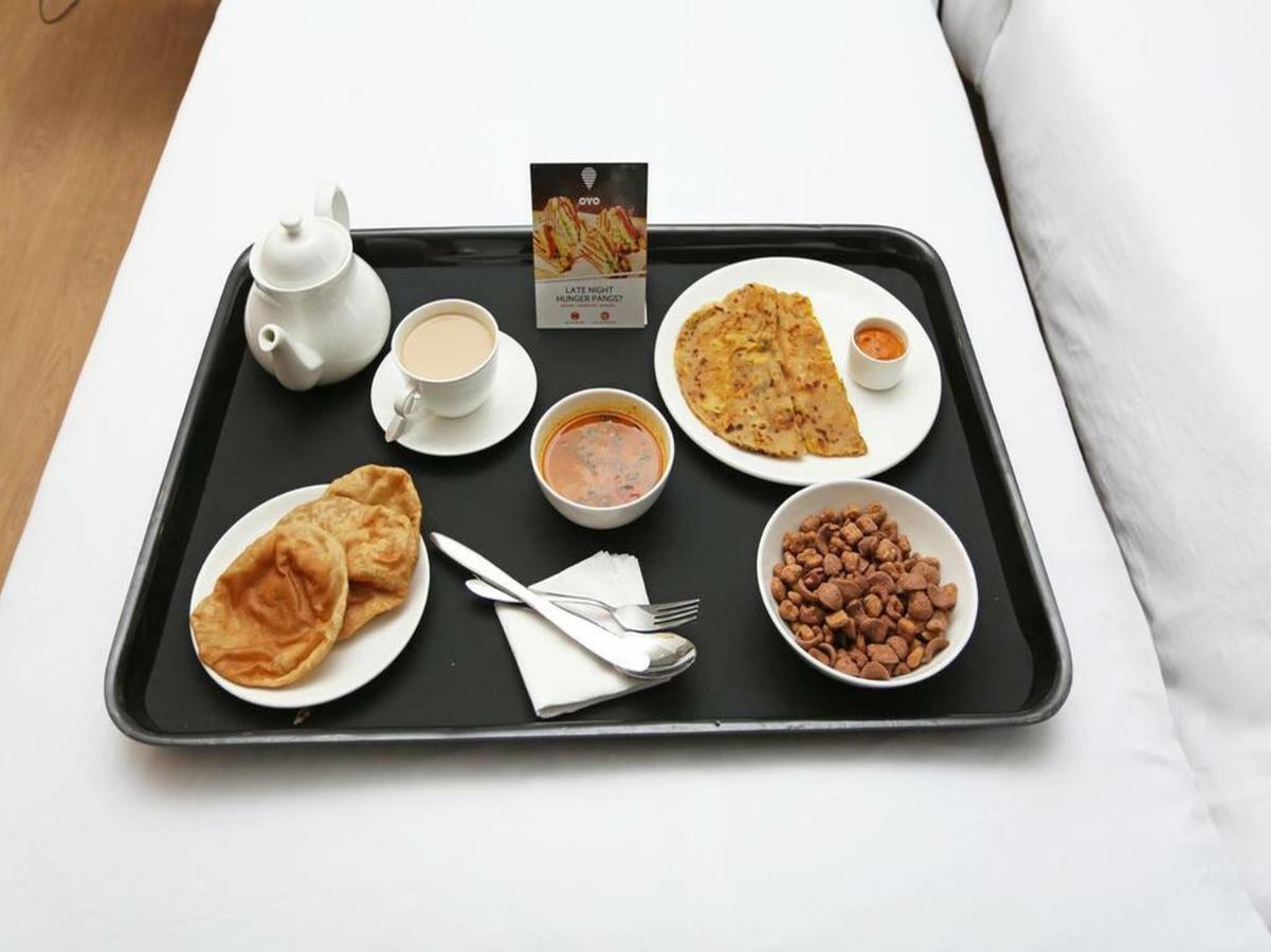 Oyo 3767 Hotel Gopal Palace Indore Ngoại thất bức ảnh
